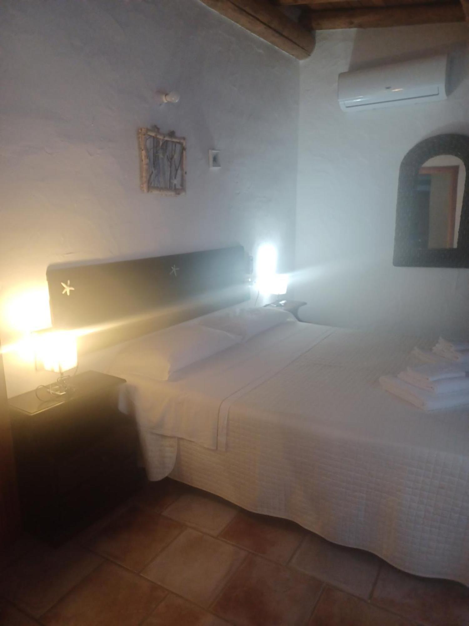 B&B Helios Il Tuo Relax In Sardegna San Teodoro Kültér fotó