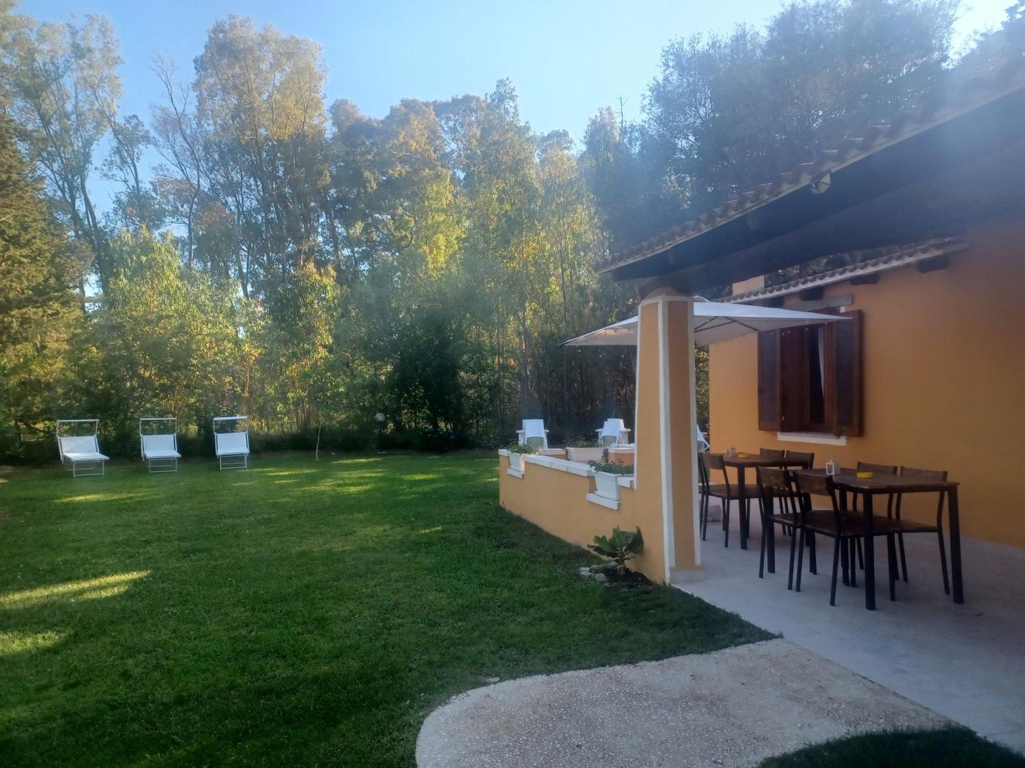 B&B Helios Il Tuo Relax In Sardegna San Teodoro Kültér fotó